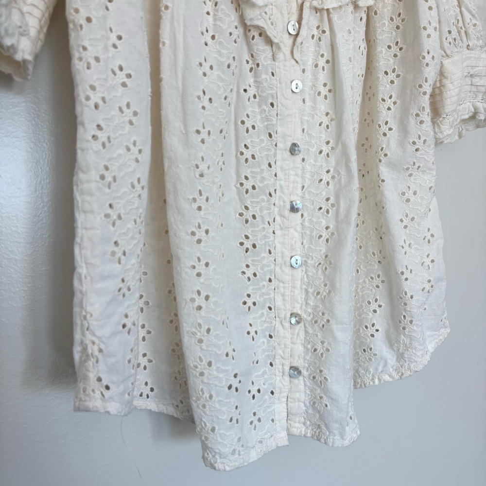 Love The Label Anthropologie‎ Dreamer Ruffled Eyelet Blouse 100% Cotton Size L - Picture 7 of 9